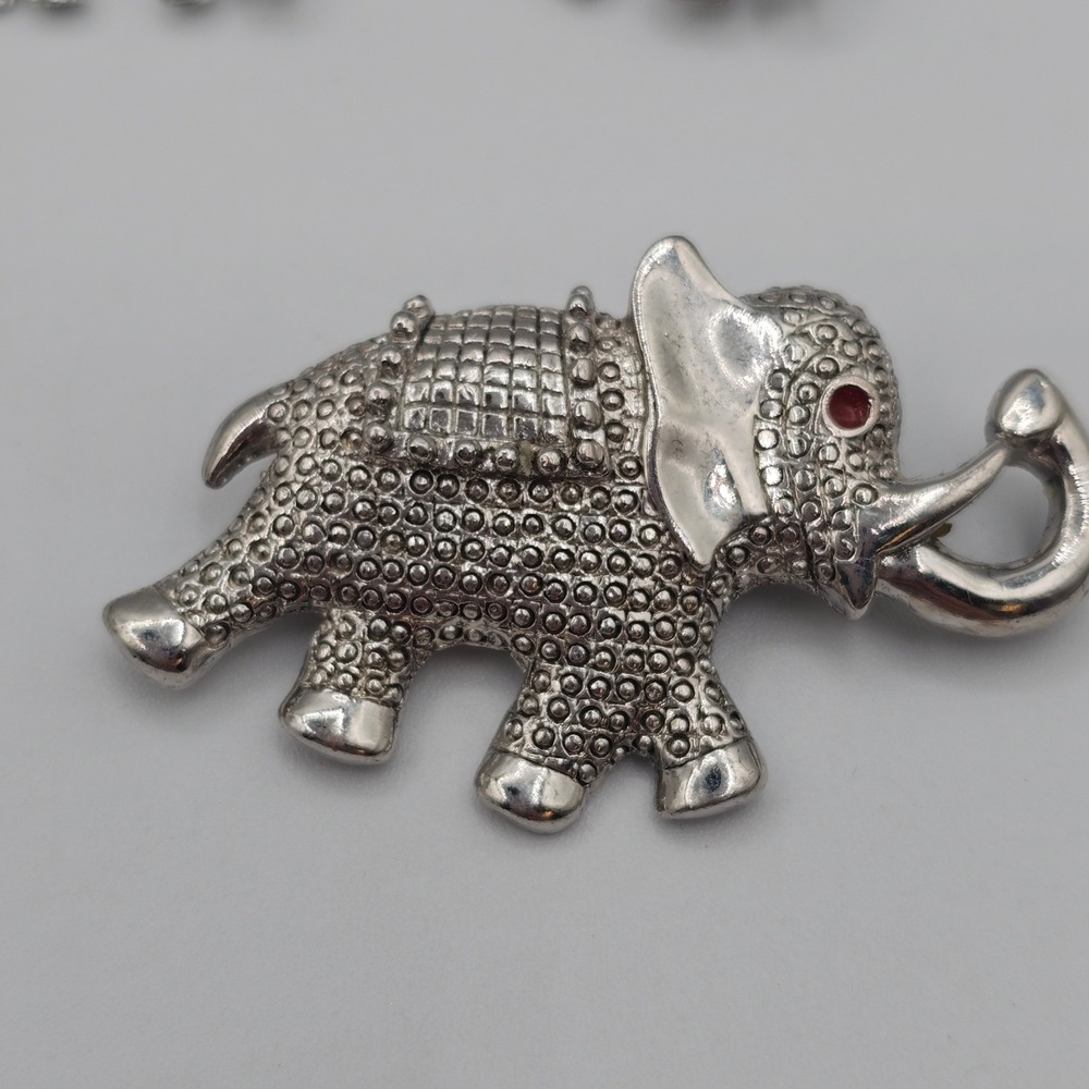 Vtg Lot Silver Tone Black Rhinestone Animal Brooch Figural Elephants Birds Koala - Picture 16 of 16